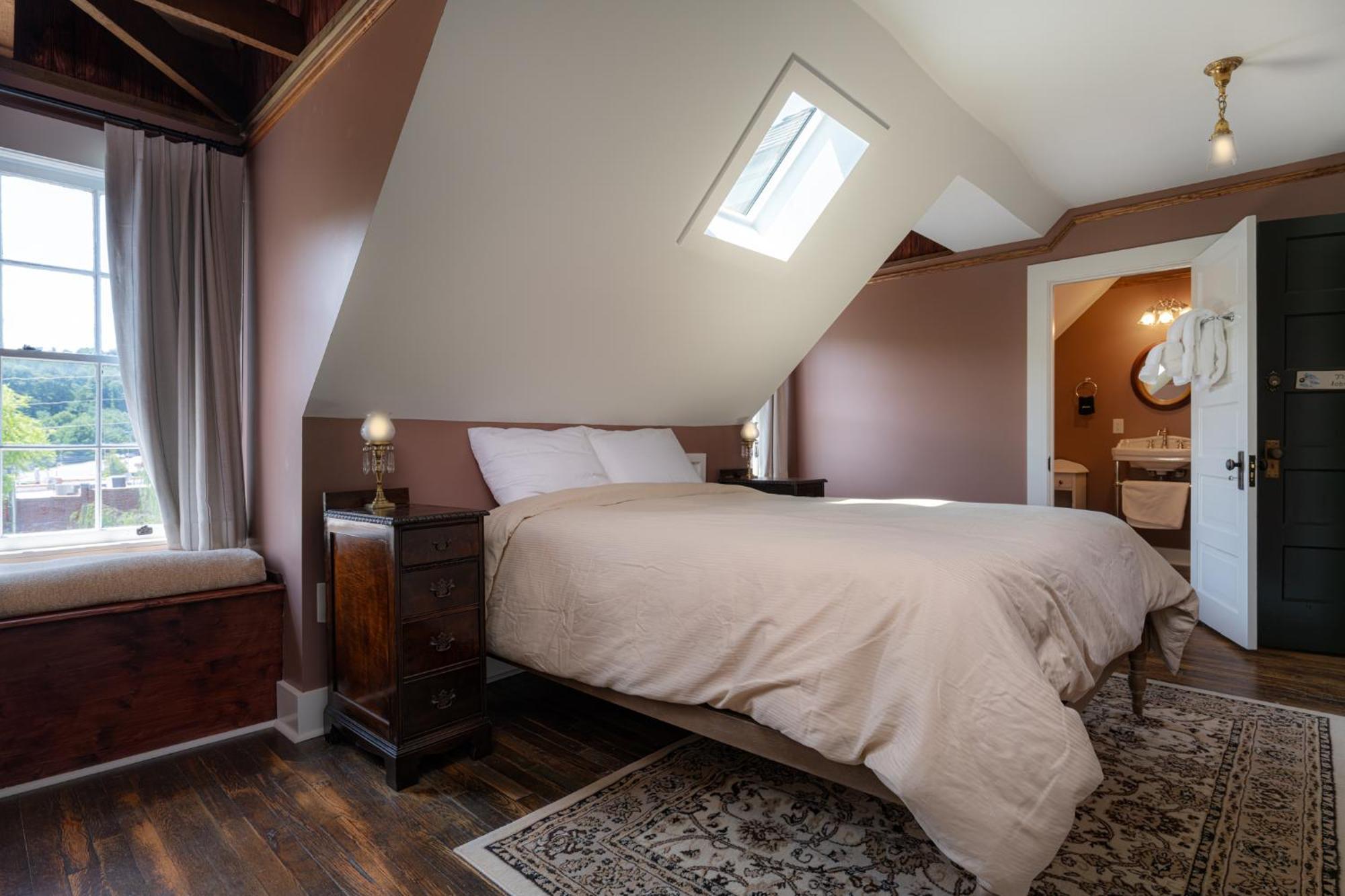 The Nuwray Hotel & Carriage House Burnsville Exteriör bild