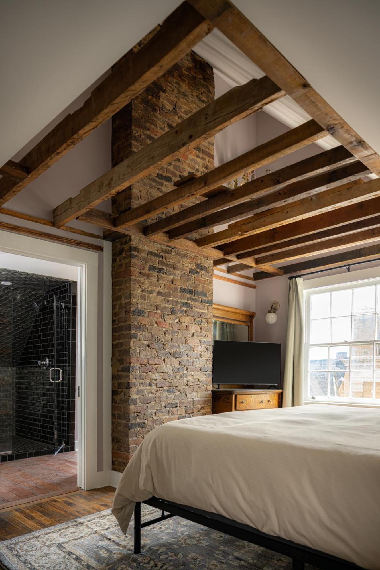 The Nuwray Hotel & Carriage House Burnsville Exteriör bild