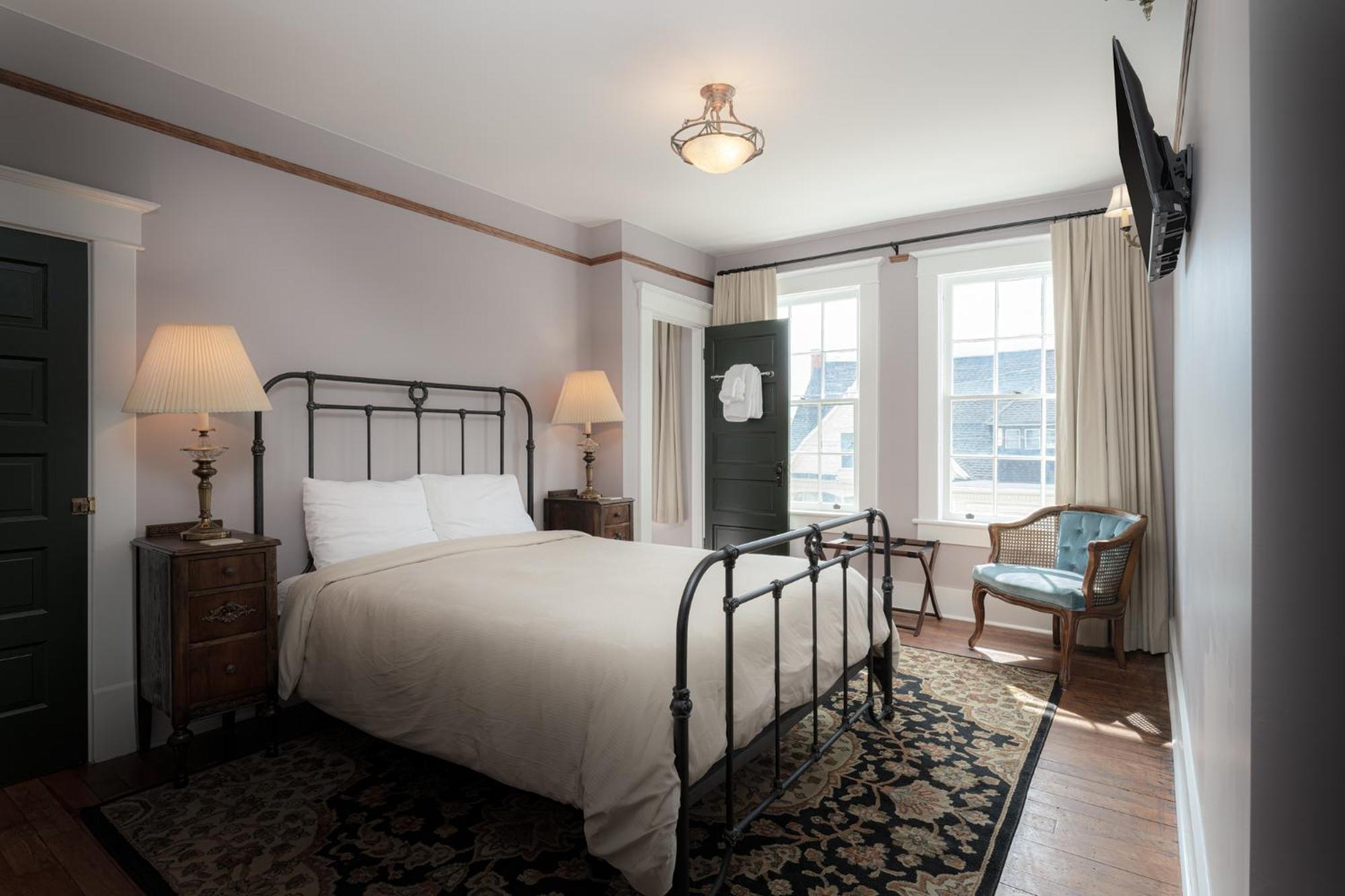 The Nuwray Hotel & Carriage House Burnsville Exteriör bild